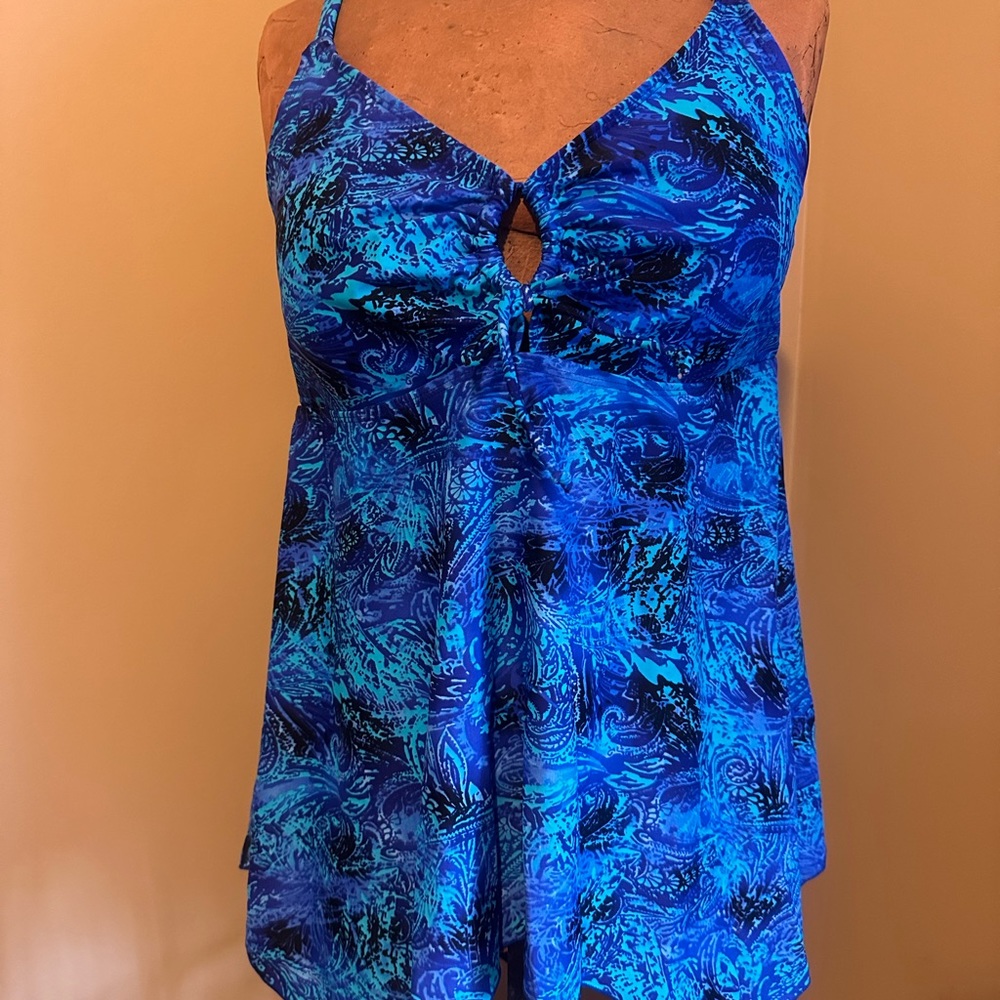 Blue print tankini top, front detail, adjustable straps, size 16